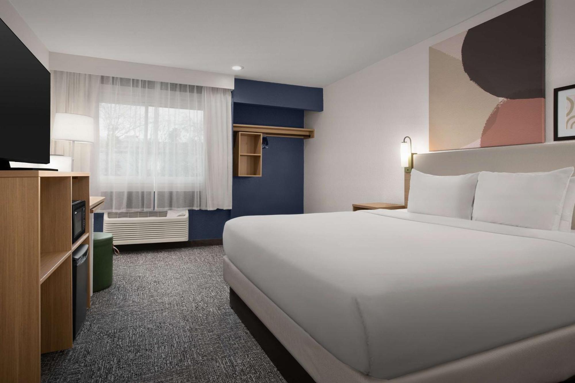 Spark By Hilton San Jose Airport Exterior photo