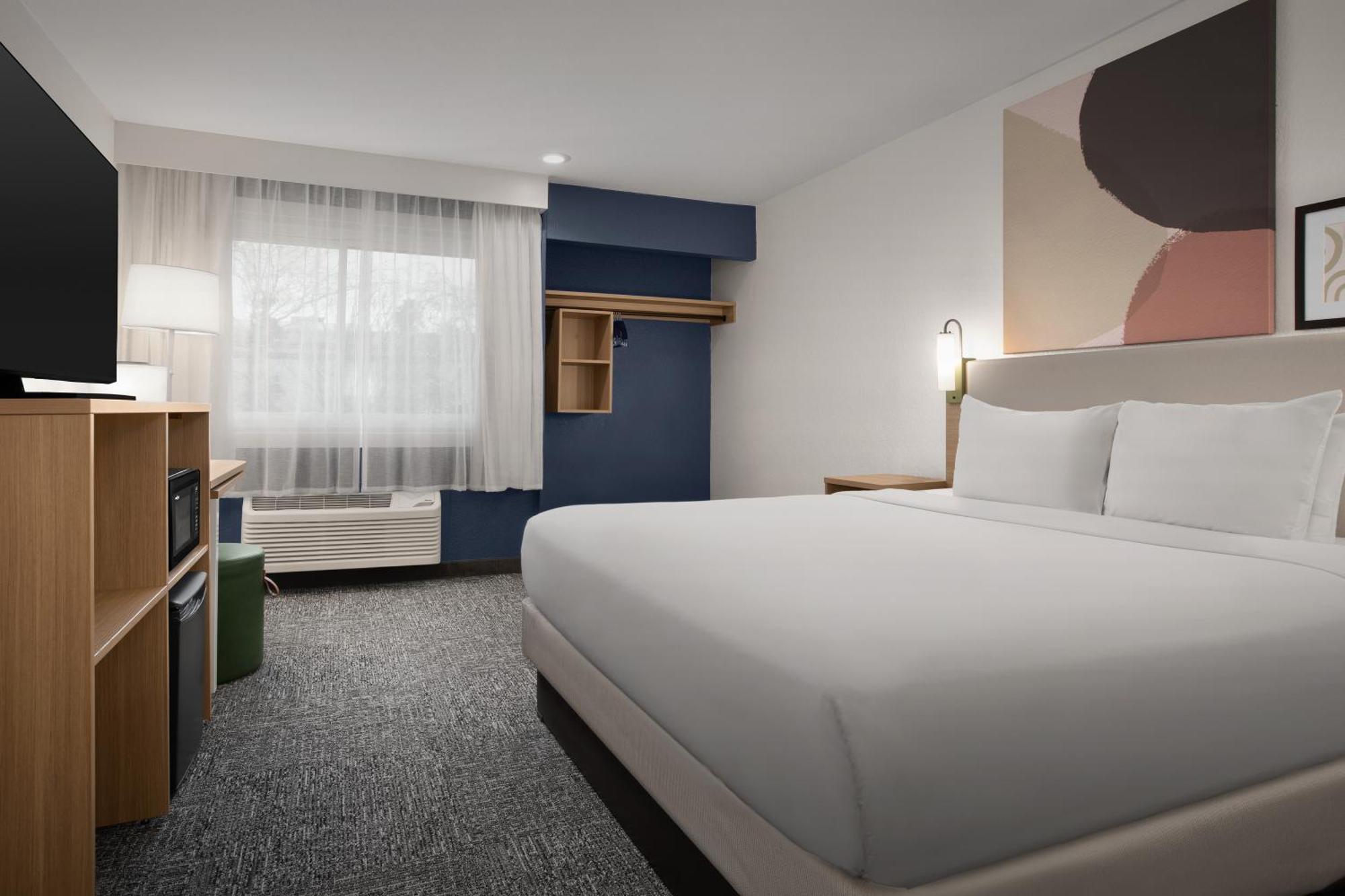 Spark By Hilton San Jose Airport Exterior photo
