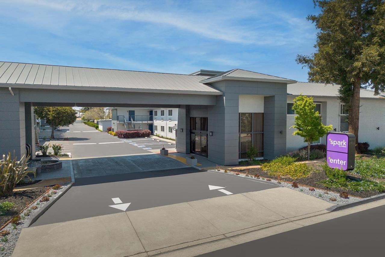 Spark By Hilton San Jose Airport Exterior photo