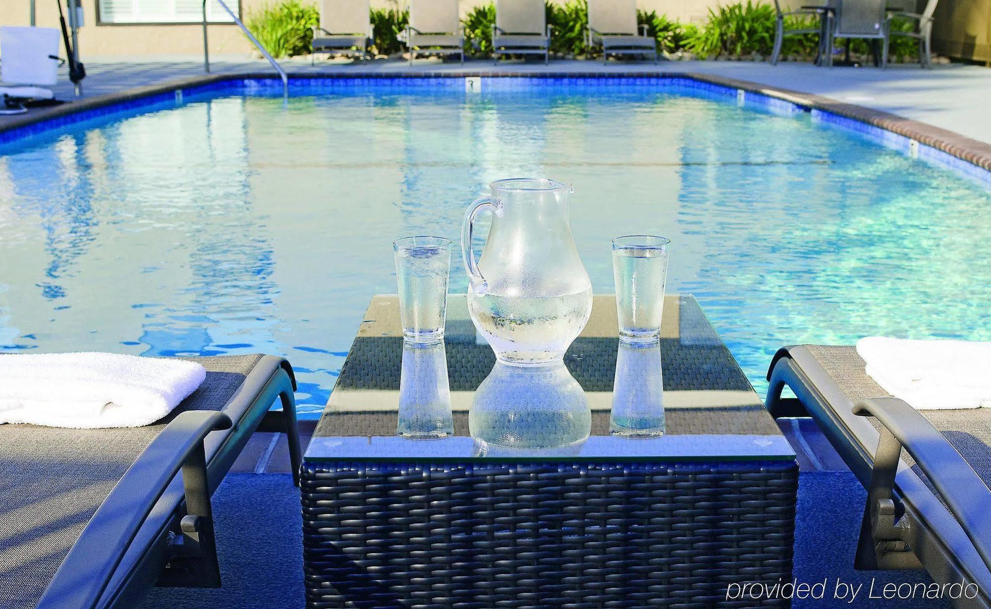 Spark By Hilton San Jose Airport Exterior photo
